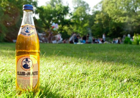 Mann gewöhnt sich dran, dat vinden wij ook. Dorstlust and Club-Mate are ready for the festival season ...