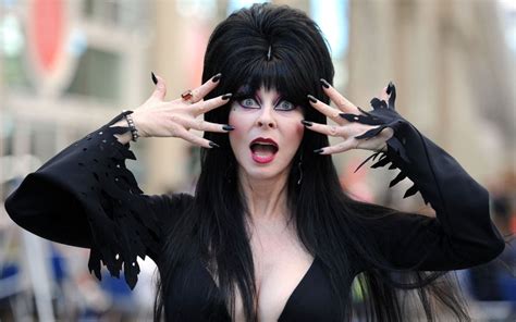 Showbiz Analysis With Elvira Mistress Of The Dark Parade