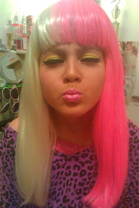 Nicki Minaj Eyes Kiss Face Megan Ks Megan King Photo Beautylish