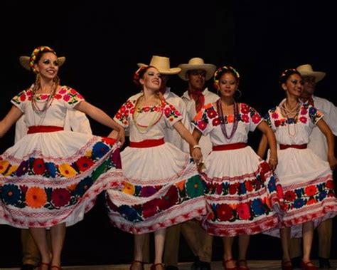 Danza Y Música Huasteca Hidalgo México Cultura Mexicana Trajes Tipicos Mexicanos Guelaguetza