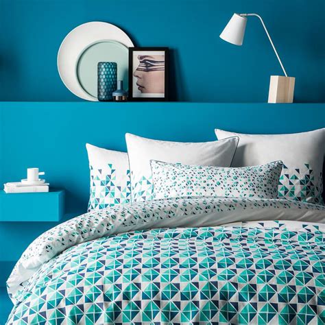 Découvrz sans plus attendre notre guide 2021 avec comparatif, tests et avis des meilleurs modèles du la couette 240×260 s'adapte particulièrement aux lits 2 personnes de dimensions 160×200. Matt & Rose Tendance Mosaïque - Housse de couette - Double ...