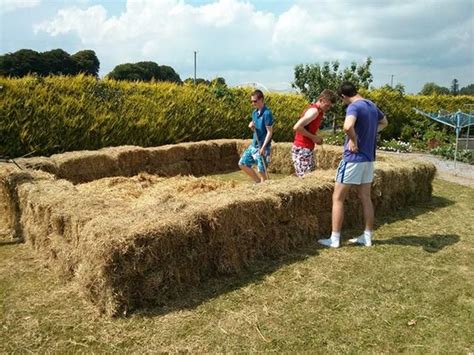 Three Irish Lads Build Their Own Swimming Pool From Bales Of Hay