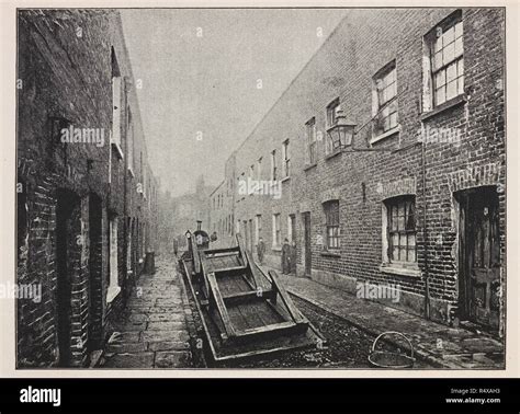 19th Century London Poverty Stock Photos And 19th Century London Poverty