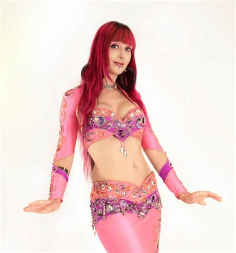 Hire Nicole Edge Belly Dancer In Johnson City Tennessee
