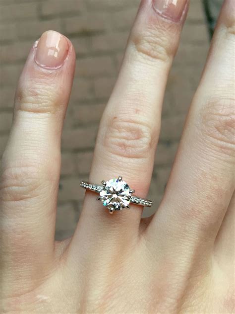 Https://tommynaija.com/wedding/best Wedding Ring For Small Hands