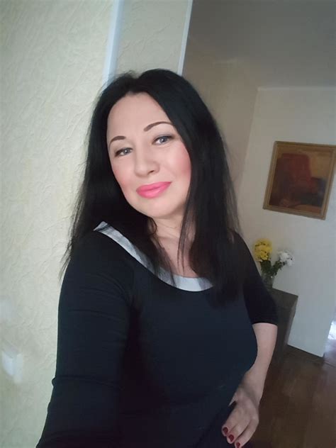meet nice girl elena from russia 50 years old
