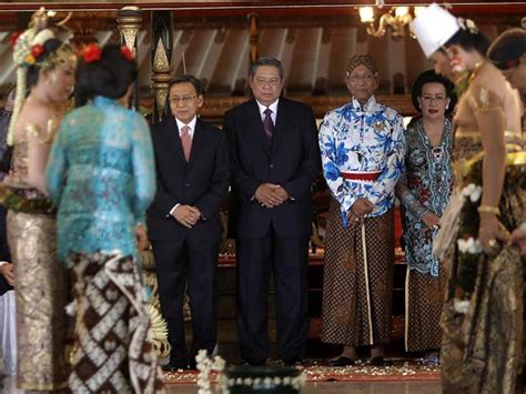SBY Hadiri Pernikahan Putri Sultan