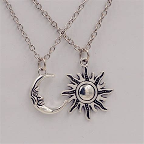 Collier Soleil Lune Amitié Comme Des Aimants