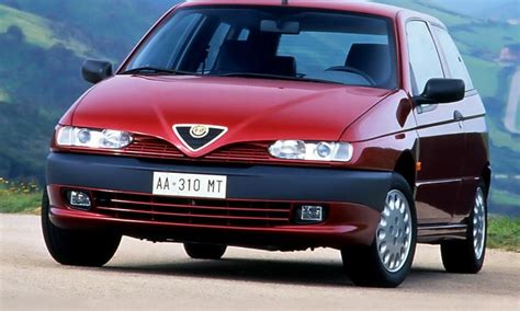 Alfa Romeo 145 1999 1999 2000 Atsauksmes Tehniskie Dati Cenas
