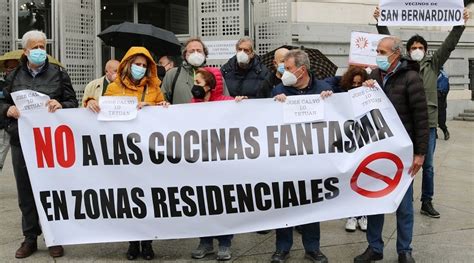 Los Vecinos Se Manifiestan Este Miércoles Contra Las Nuevas Cocinas Industriales En Zonas