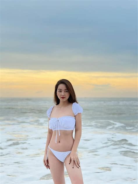 Trennung Krug Propeller Mai Phương Thúy Bikini Antragsteller Erbe Bühne