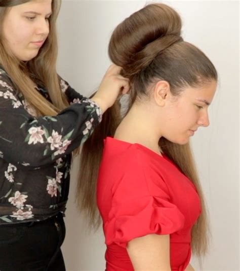 Video Hair Play After Huge Bun Realrapunzels In 2020 Playing With Hair Bun Hairstyles For