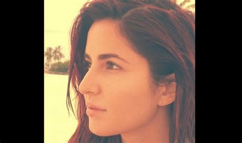 katrina kaif shares her first official nude selfie on twitter check it out here