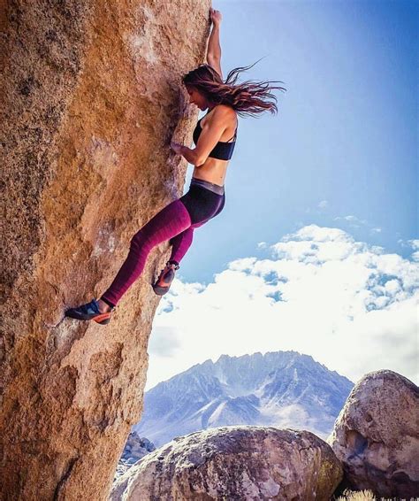 Pin By Kacie Hang On Climb On Climbing Girl Rock Climbing