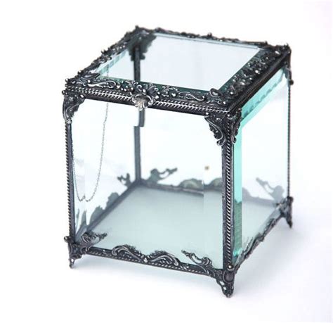 Cubic Casket Glass Display Box Clear Glass Jewelry Box Etsy Glass Display Box Glass Jewelry
