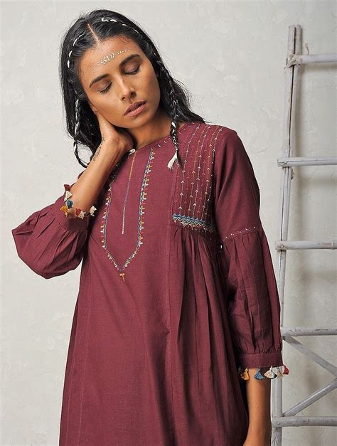 Buy Maroon Hand Embroidered Rabari Handloom Khadi Kurta Cotton Women
