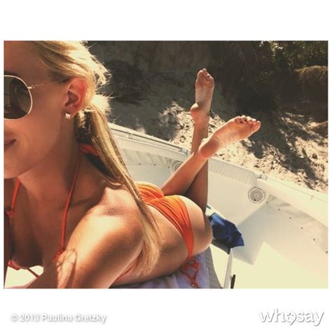 15 Jaw Dropping Bikini Photos Of Wayne Gretzkys Daughter