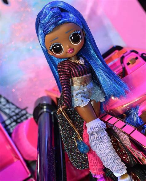 Lol Omg Series Miss Independent Doll Blue Hair Near Complete