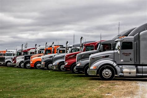 Trucking Jobs Illinois | Stoller Trucking