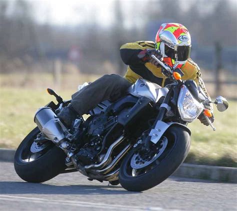 Swapping fz1 rotor before it explodes. YAMAHA FZ1 FAZER (2006-on) Review | Speed, Specs & Prices ...