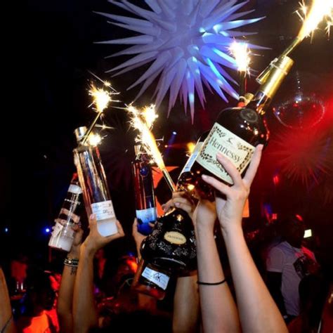 Gold Bottle Sparklers Vip Sparkler For Nightclubs And Bars
