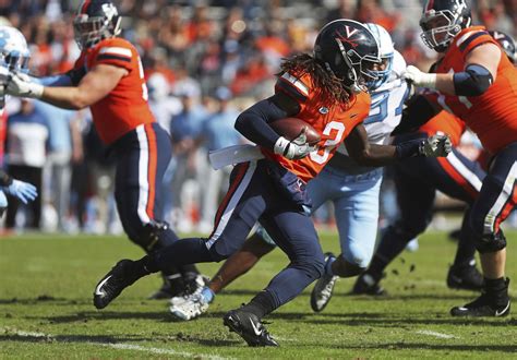 Bryce Perkins Of Virginia Says He Got His Moves From Dad And From