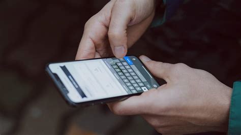 Τα sms στο 13033 για μετακίνηση, και η απαγόρευση κυκλοφορίας το βράδυ, λόγω της τα sms και όλοι οι κωδικοί για το μήνυμα στο 13033. SMS 13033: Πώς μετακινούμαστε; Οι έξι κωδικοί - CNN.gr