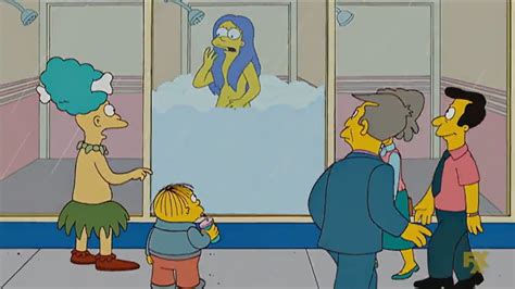The Simpsons Marge Mistakenly Used The Public Bathroom At L A Body Works