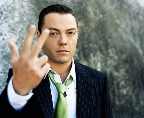 E ti vengo a cercare è il nuovo singolo di tiziano ferro che trovi nell'albumaccetto miracoli: Tiziano Ferro nel mirino del Fisco per la residenza ...