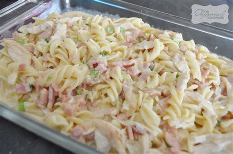Stir pasta and chicken into the slow cooker; Chicken Carbonara Pasta Bake | Recipe | Pasta bake ...