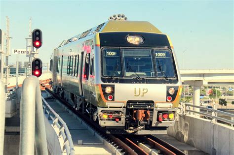 Extended Hours Coming To The Go Train And Up Express