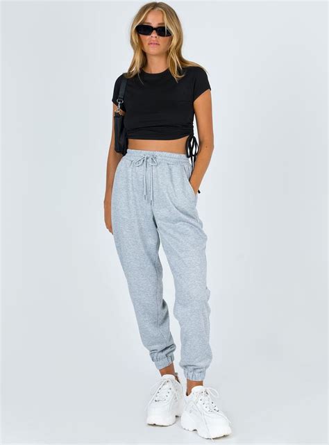 Nero Sweat Pants In 2021 Grey Pants Outfit Gray Sweatpants Outfit