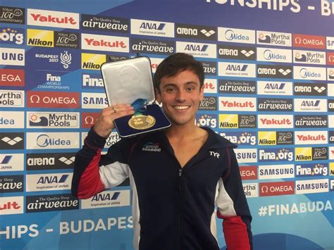 Thomas daley of great britain poses with his gold medal after winning the men's 10m platform final on day four of the fina diving world cup at the tokyo aquatics centre on may 04, 2021 in team gb's tom daley, who won gold in the 10m synchronised event on saturday. Tom Daley Tops England Diving Commonwealth Games Roster ...