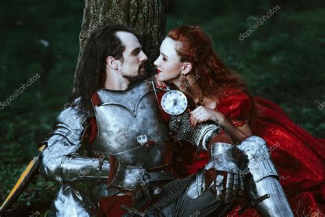 Medieval Knight With Lady Stock Photo By ©fotolit2 98567728