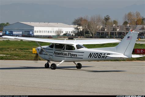 Cessna 172r Skyhawk American Flyers Aviation Photo 1012409