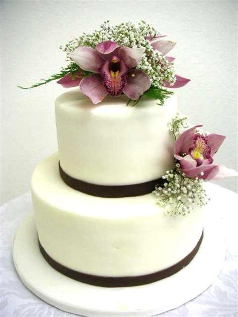 Flower Arrangement To Decorate A Wedding Cake California Flower Art