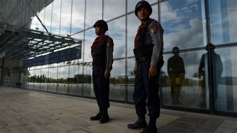 Burmese Peace Talks Seek To End Decades Of Ethnic Violence