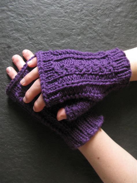 Free shipping over $50 · quality yarns and needles littletheorem: Kimberley Mitts
