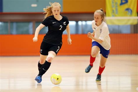 10 Perbedaan Futsal Dan Sepak Bola Ulasan Lengkap