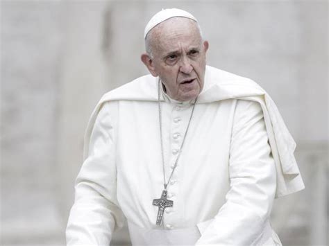 violencia contra cristianos el papa dolorido por la violencia contra los cristianos ortodoxos