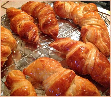 Si comme moi vous rêvez de préparer vos propres croissants pour qu au