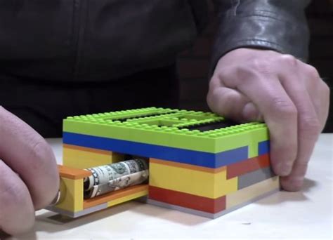 How To Build A Secret Magnetic Safe Out Of Lego Bricks Neatorama