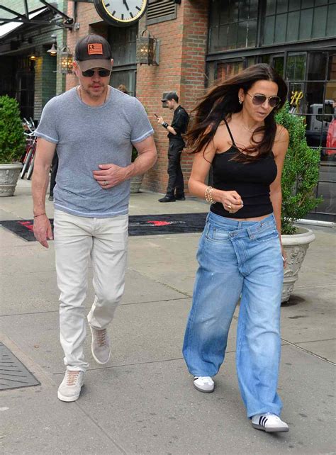 Matt Damon Wife Luciana Barroso Go Casual As They Step Out In N Y C