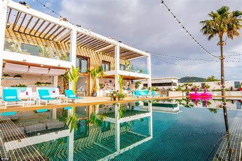 Hosting 'love island south africa' is one of the biggest privileges in my life and career so far. Love Island Australia cast and villa revealed ahead of its ...