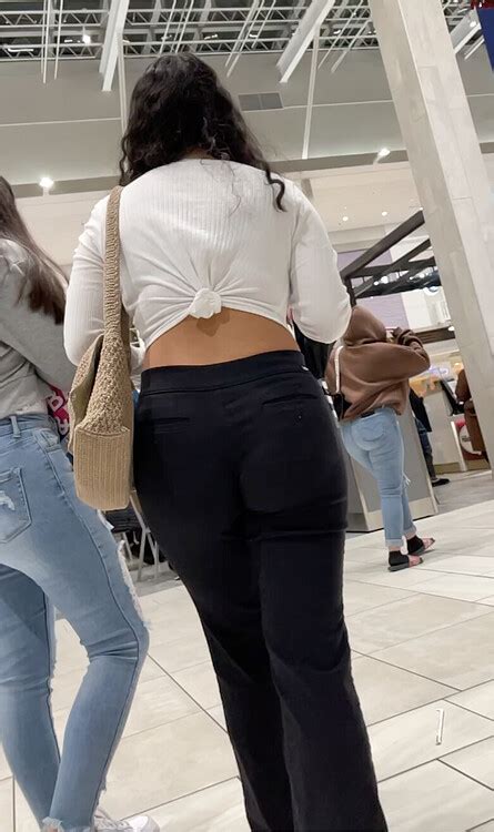 Latin Hotties At The Mall Tight Jeans Forum