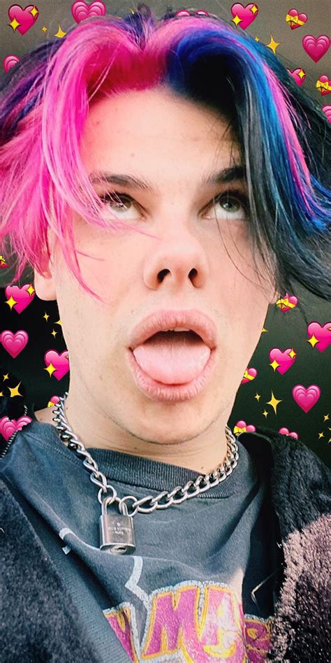 yungblud dominic harrison dominic harrison celebrities with cats celebrities