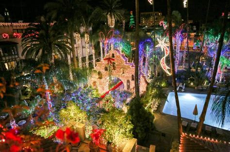Visit The Historic Mission Inn Hotel In Southern California This Christmas