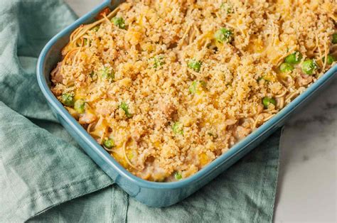 If you're looking for a healthy tuna noodle casserole made from scratch, look no further! Easy Tuna Noodle Casserole With Cheddar Cheese Recipe