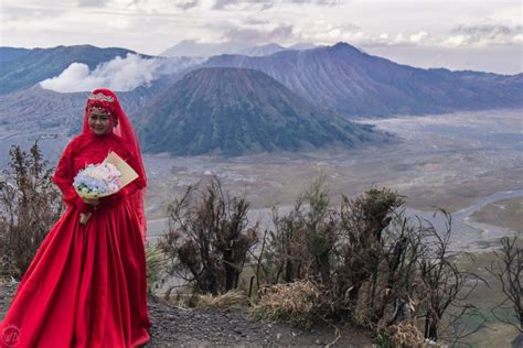 Mount Bromo Hike With No Crowds And Free Sunrise Tour Worldering Around