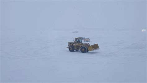 Winter Storm Niko Grounds Hundreds Of New England Flights At Bradley